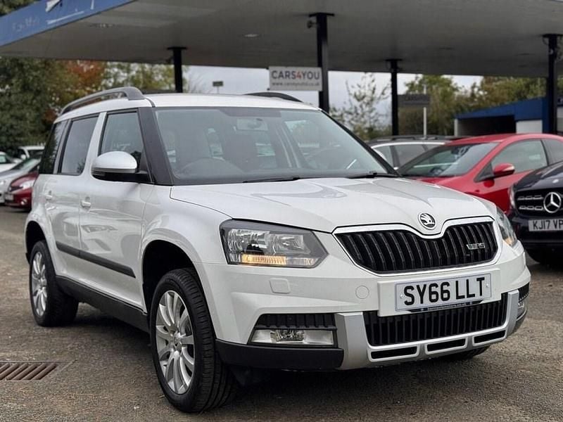 White Used 2016 Skoda Yeti SE SUV | £12,995 (Fair price) - Image 1/4