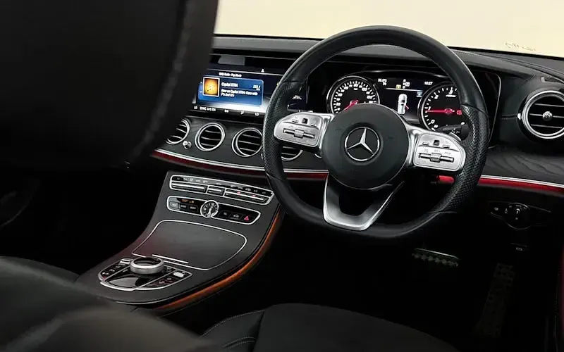 Used Mercedes E220 AMG Line Premium 194 HP (142 kW) 2019 Black Estate
