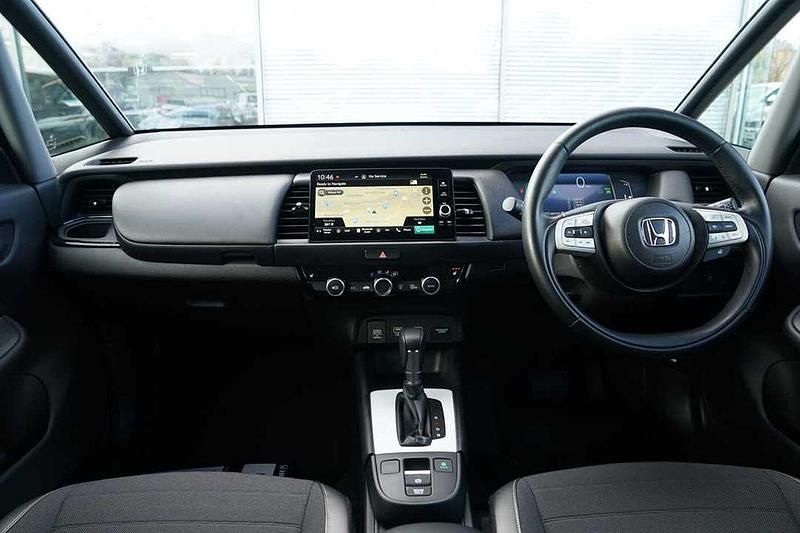 Used Honda Jazz Advance 122 HP (89 kW) 2024 White Hatchback