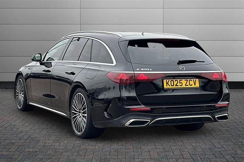 Used Mercedes E300 AMG Line Premium Plus 313 HP (230 kW) 2025 Black Estate