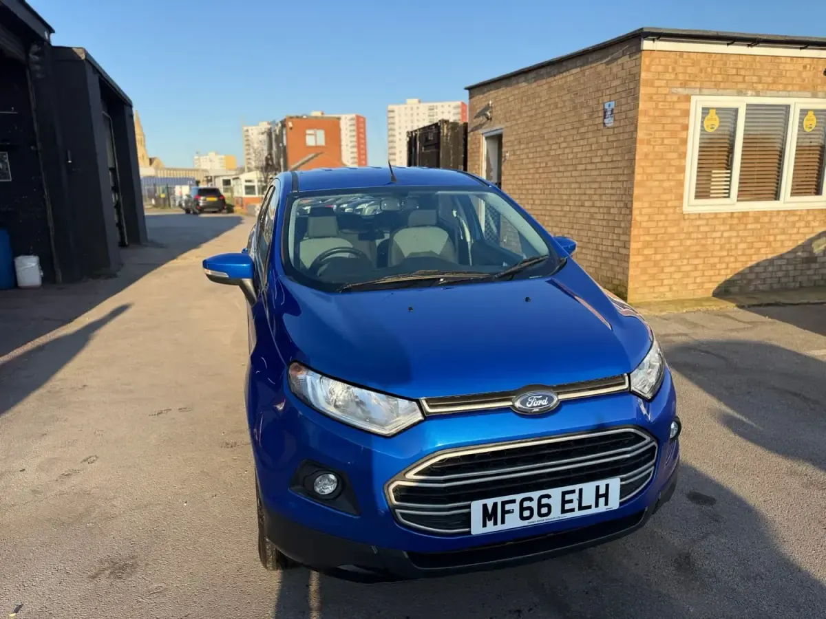 Używany Ford Ecosport Zetec 2016 Niebieski SUV