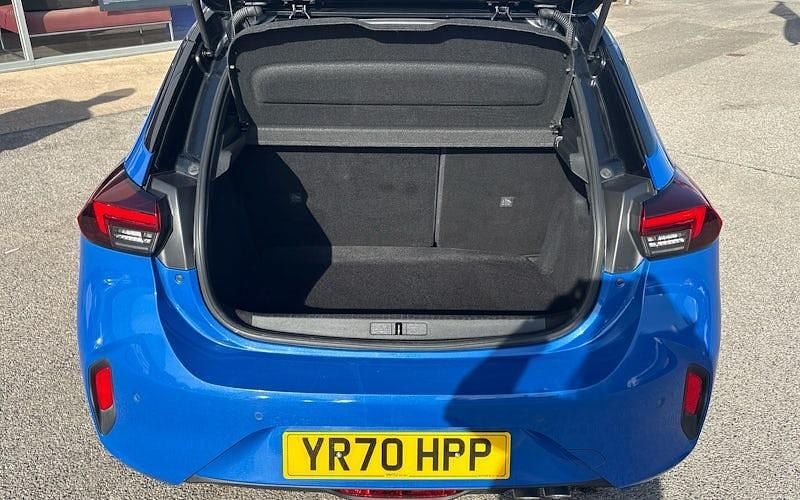 Second-hand Vauxhall Corsa Ultimate 131 CP (96 kW) 2021 Albastru Hatchback