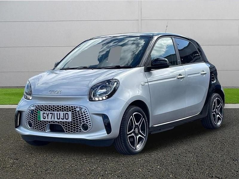 Used Smart ForFour Electric Drive Premium 60 kW (82 HP) 2021 Silver/black Hatchback
