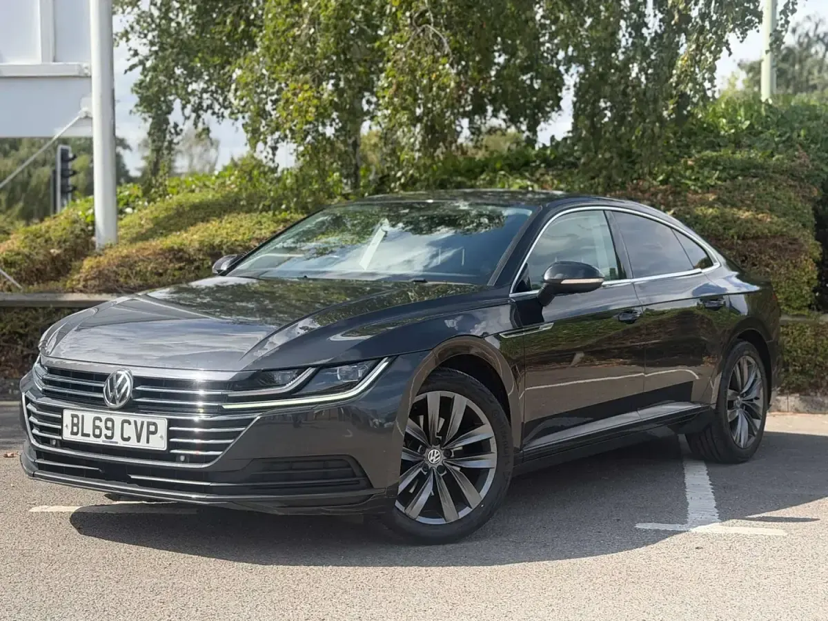 Used VW Arteon SE 190 HP (139 kW) 2019 Grey Hatchback