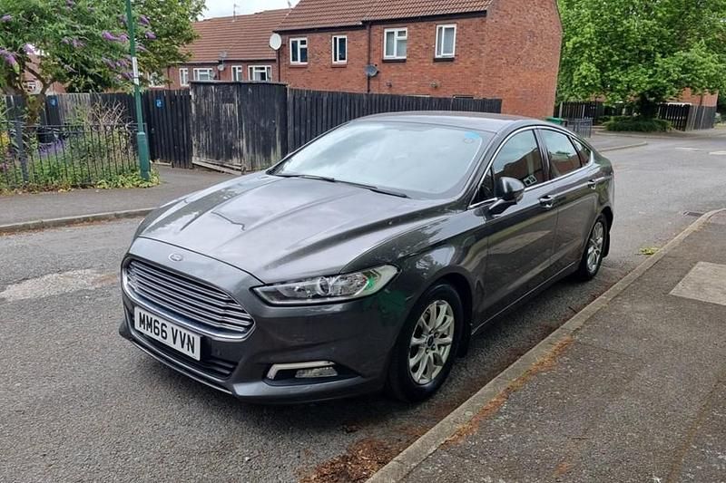 Grey Used 2017 Ford Mondeo Zetec Hatchback | £5,495 (Fair price) - Image 1/1
