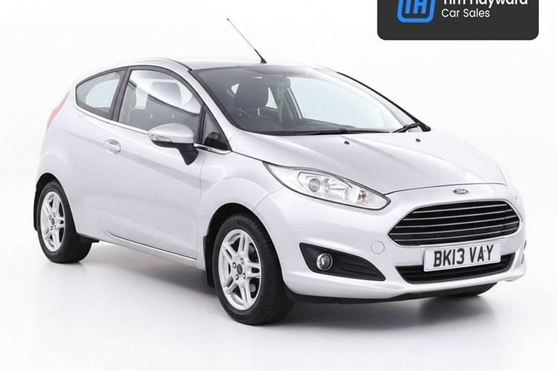 Used Ford Fiesta Zetec 82 HP (60 kW) 2013 Hatchback