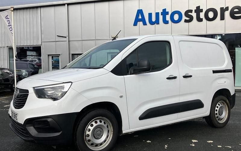 Used Vauxhall Combo 101 HP (74 kW) 2021 Van