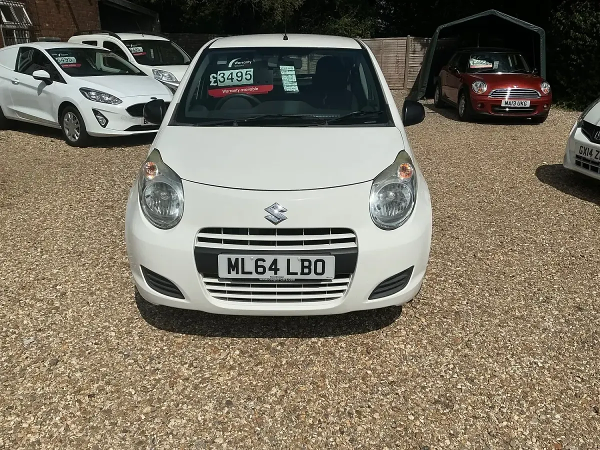Used Suzuki Alto 68 HP (50 kW) 2014 White Hatchback