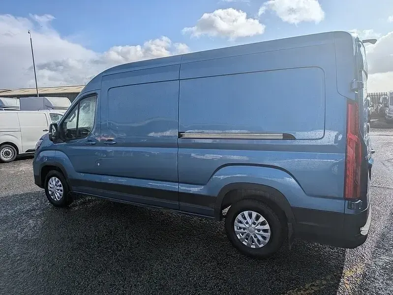 Used Maxus V90 2023 Blue Van
