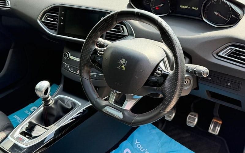 Second-hand Peugeot 308 SW GT-line 131 CP (96 kW) 2019 Negru Break