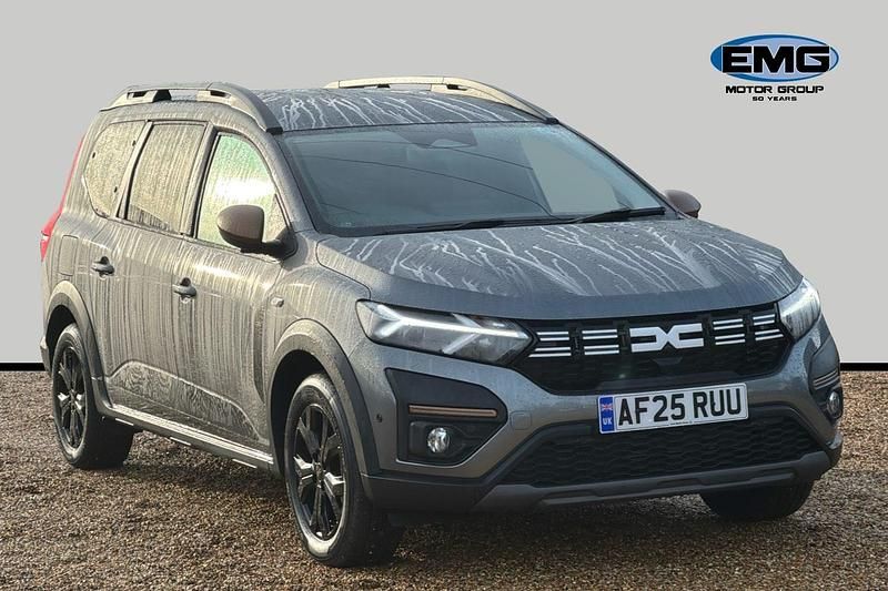 Used Dacia Jogger Extreme 140 HP (102 kW) 2025 Grey MPV