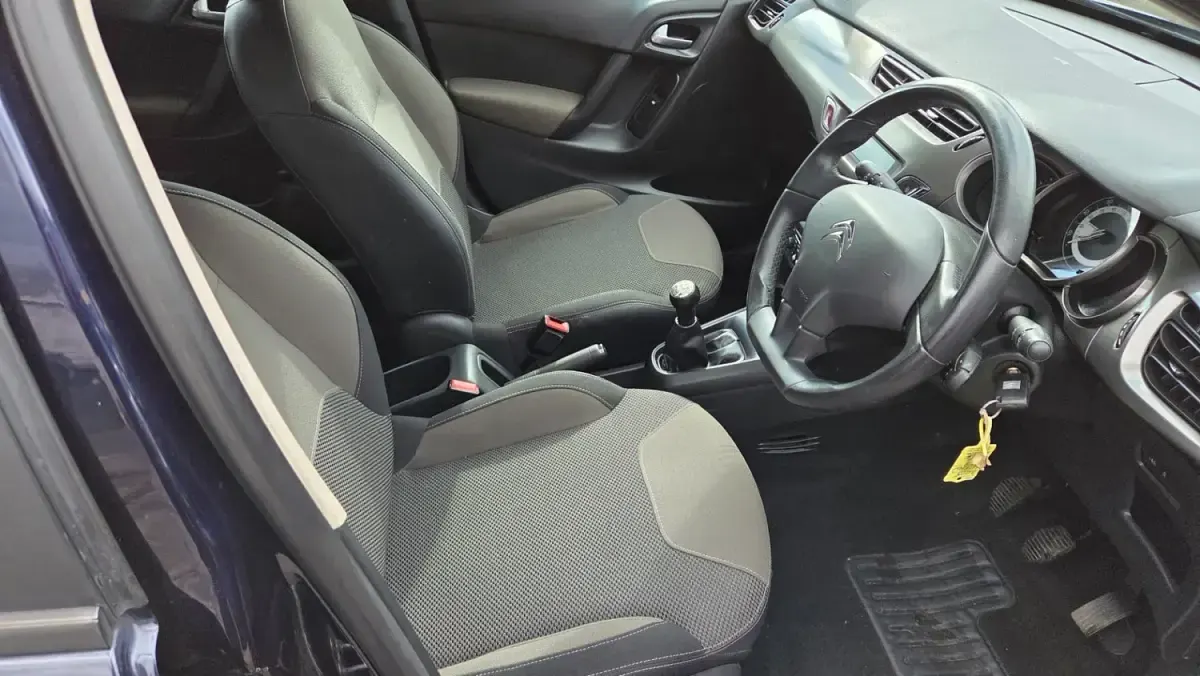 Usado Citroën C3 PureTech 82 CV (60 kW) 2015 Azul Utilitario