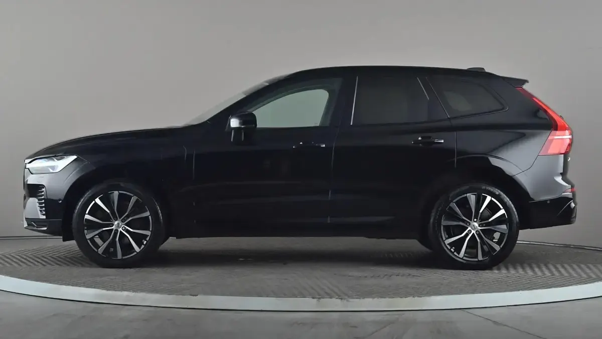 Used Volvo XC60 Ultimate 455 HP (334 kW) 2023 Black SUV