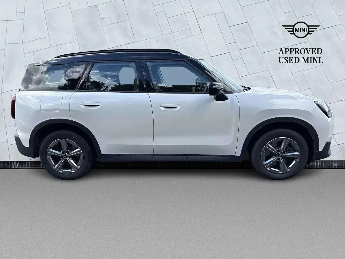 Used Mini Countryman Classic 170 HP (125 kW) 2025 White SUV