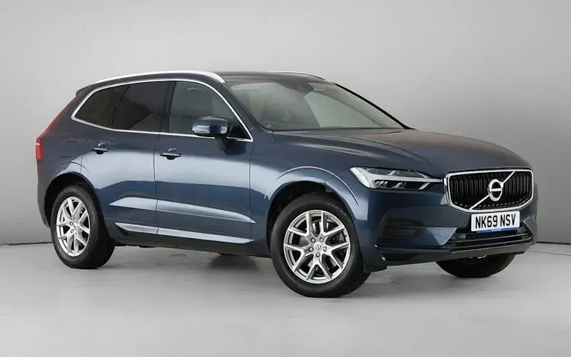 Used Volvo XC60 Momentum 190 HP (139 kW) 2019 SUV