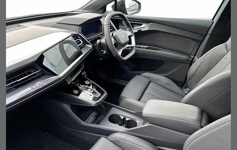 New Audi Q4 e-tron Black Edition 250 kW (340 HP) 2025 Blue SUV