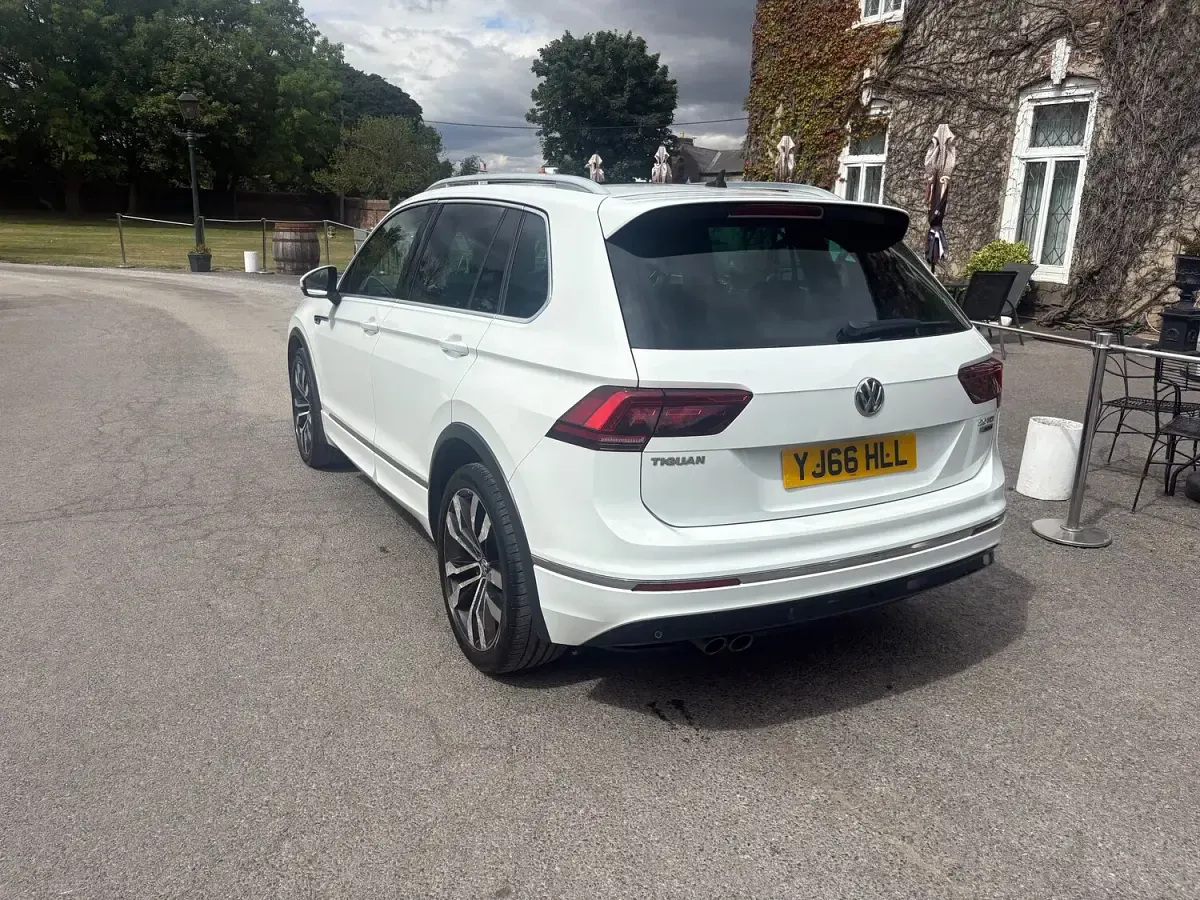 Used VW Tiguan R-line 150 HP (110 kW) 2016 White SUV