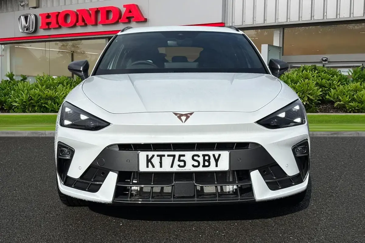 Nuevo Cupra Leon 150 CV (110 kW) 2026 Blanco Familiar