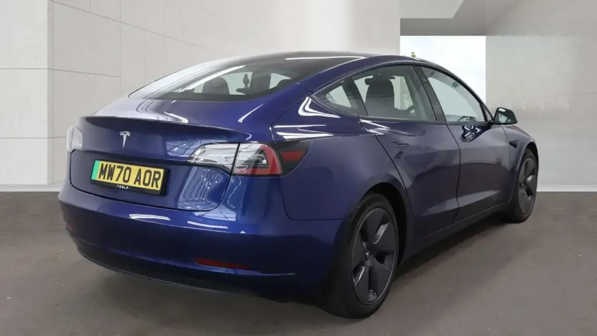 Used Tesla Model 3 Standard Range 366 kW (498 HP) 2020 Blue Sedan