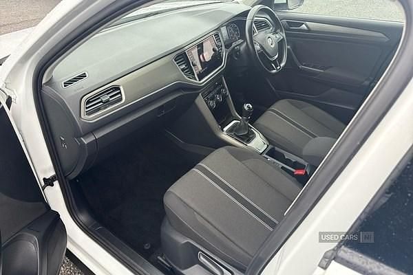 Usado VW T-Roc SE 150 HP (110 kW) 2021 Branco SUV