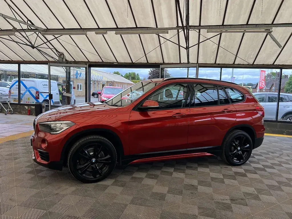 Used BMW X1 Sport Line 2018 Orange SUV