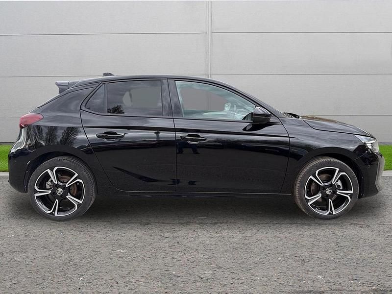 Second-hand Vauxhall Corsa Ultimate 99 CP (72 kW) 2025 Negru Hatchback
