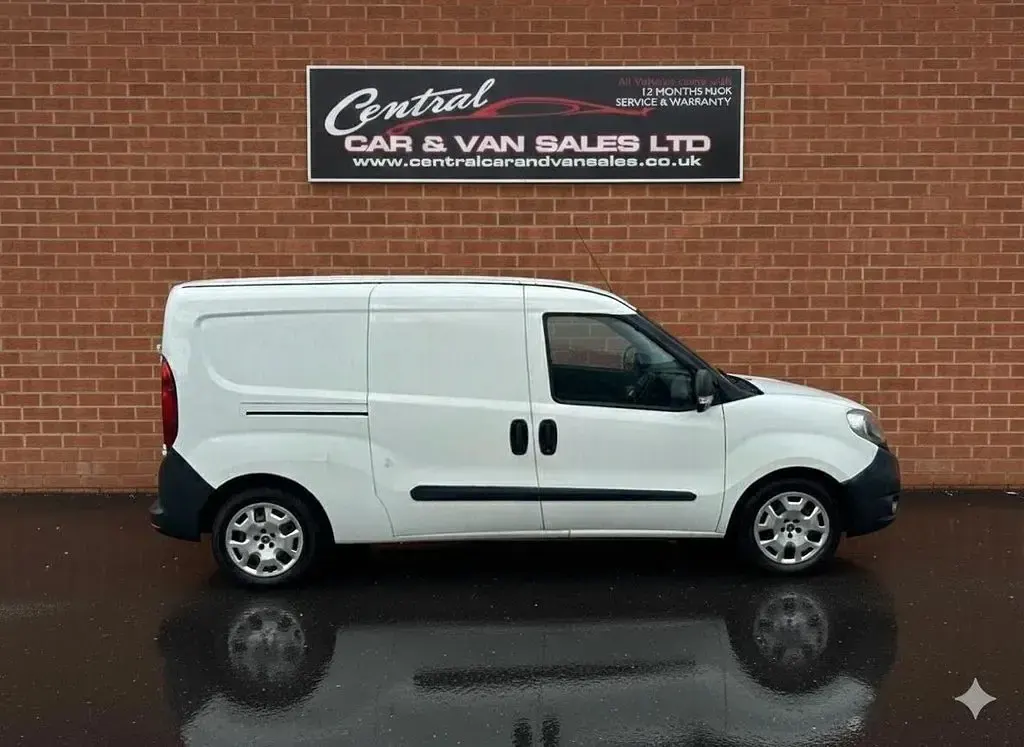 Used Fiat Doblò 2015 White MPV