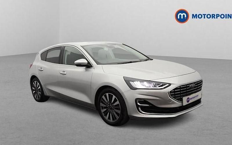 Used Ford Focus Titanium 125 HP (91 kW) 2022 Silver Hatchback