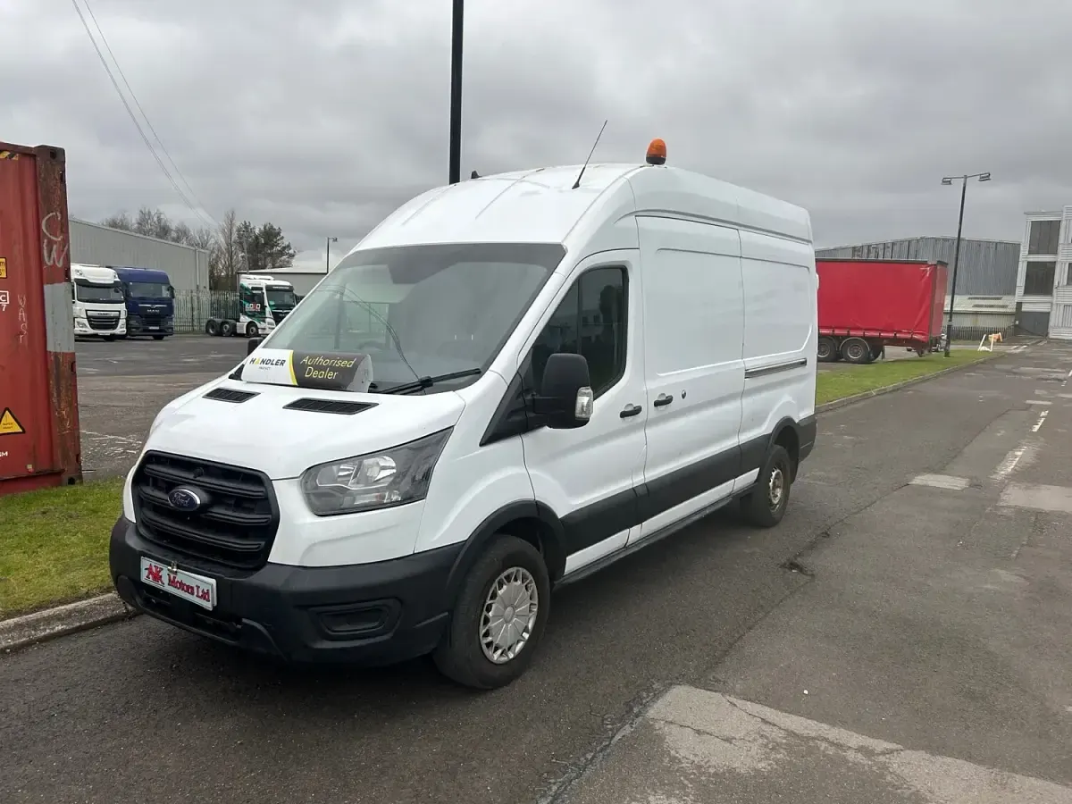 Used Ford Transit 130 HP (95 kW) 2021 White Van