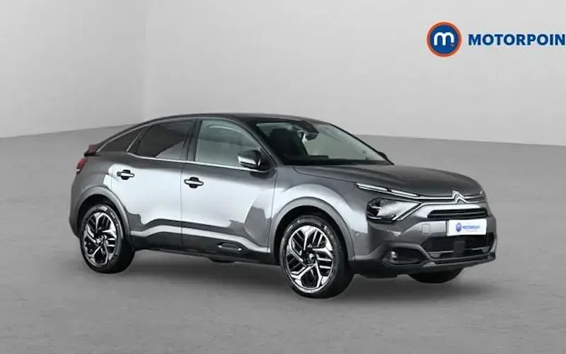 Used Citroën C4 Shine 131 HP (96 kW) 2023 SUV