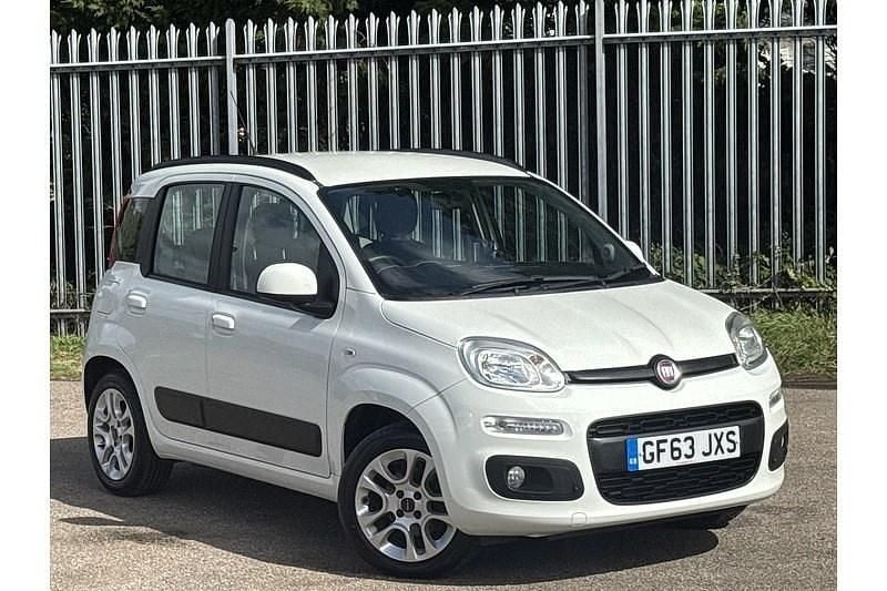 White Used 2013 Fiat Panda Lounge Hatchback | £5,795 (Fair price) - Image 1/4