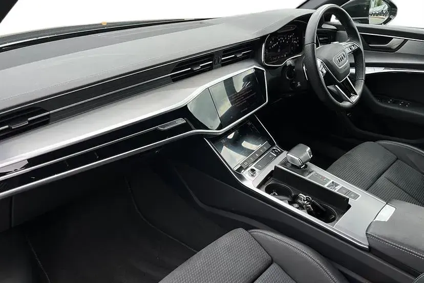 Używany Audi A6 S-Line 204 KM (150 kW) 2024 Czarny Kombi