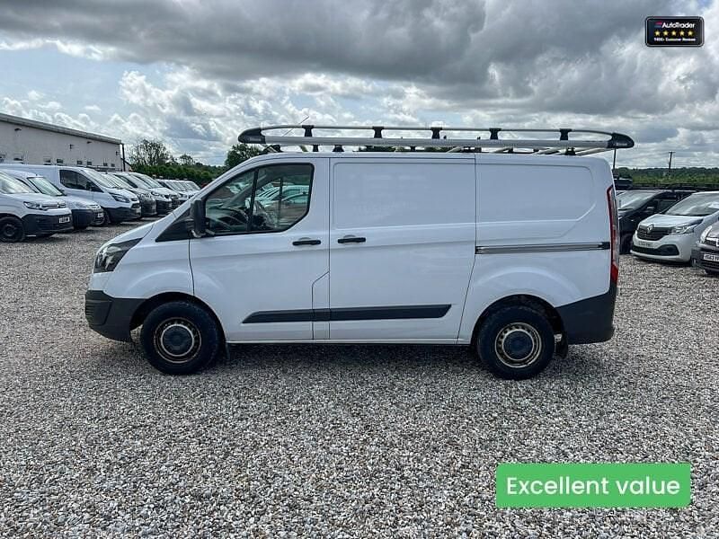 White Used 2016 Ford Transit Custom Van | £7,749 - Image 1/4