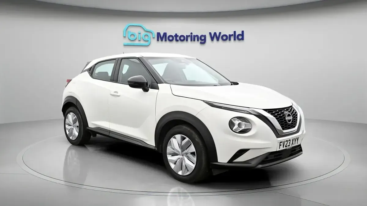 Usado Nissan Juke Acenta 114 HP (83 kW) 2023 SUV