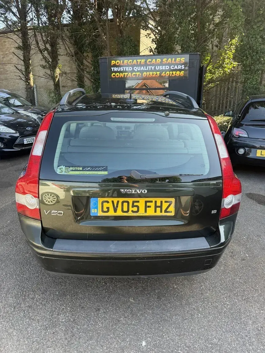 Used Volvo V50 SE 125 HP (91 kW) 2005 Green Estate