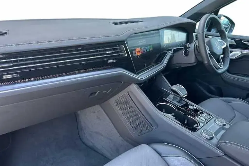 Used VW Touareg Black Edition 286 HP (210 kW) 2026 Silicon grey SUV