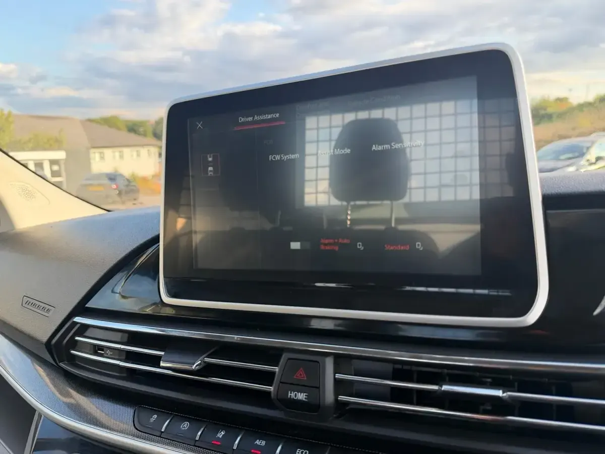 Used Maxus V90 2024 Silver Van