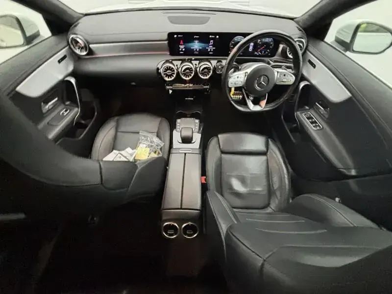 Used Mercedes CLA180 AMG Line Premium Plus 136 HP (100 kW) 2022 White Sedan