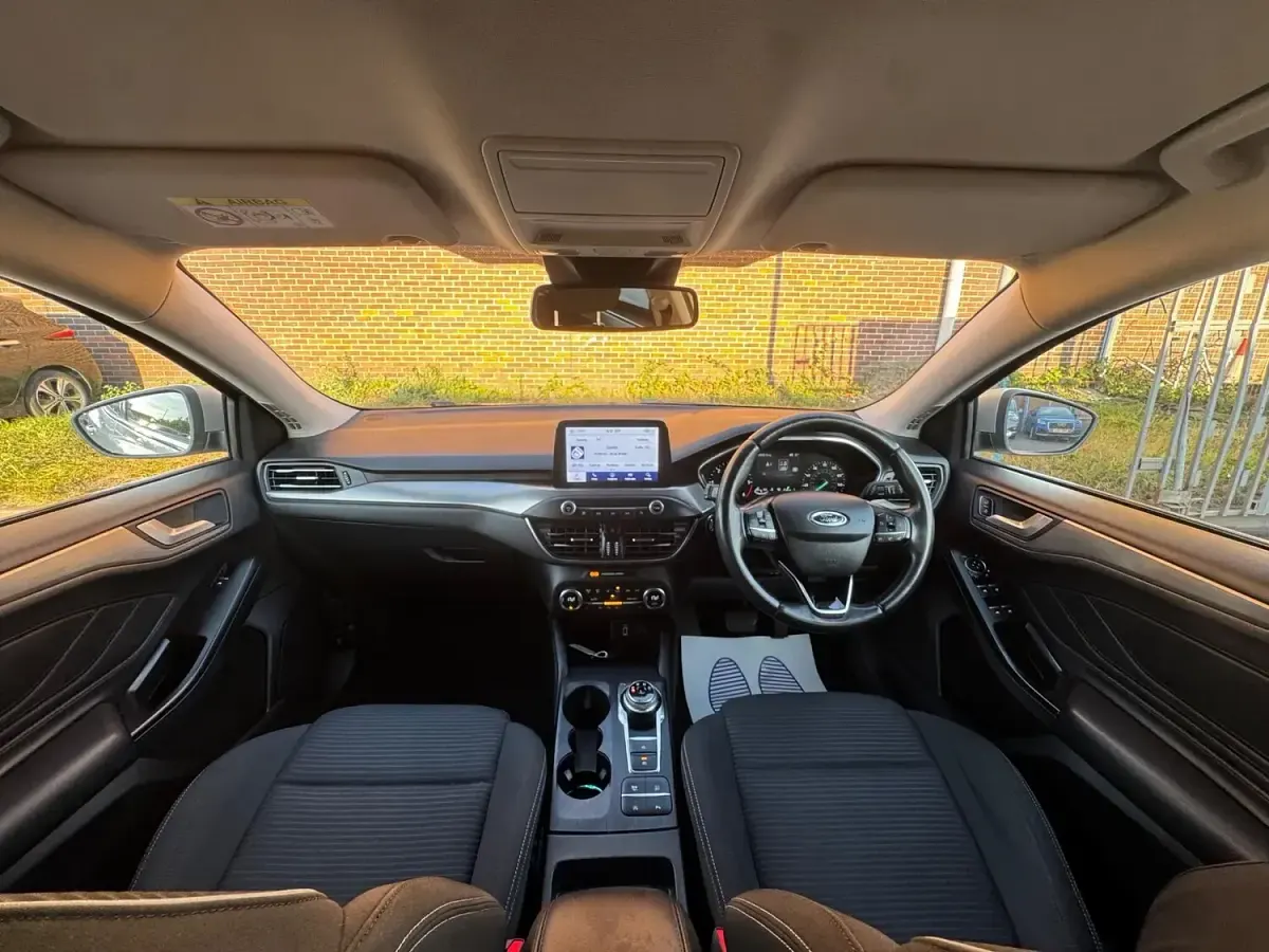 Used Ford Focus Titanium 120 HP (88 kW) 2020 Silver Estate