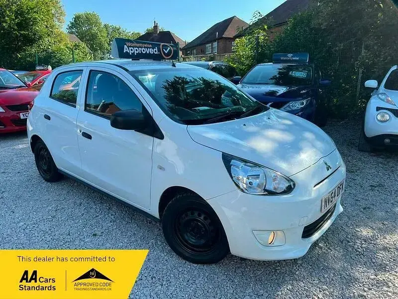 Used Mitsubishi Mirage 71 HP (52 kW) 2014 White Hatchback