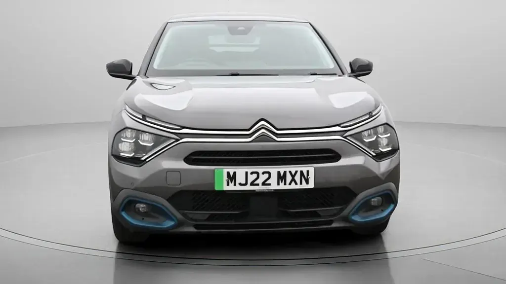 Usado Citroën e-C4 Shine 100 kW (136 CV) 2022 Utilitario