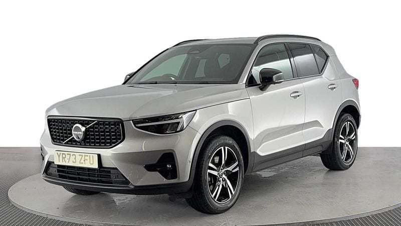 Silver Used 2023 Volvo XC40 Plus SUV | £27,455 (A bit pricey) - Image 1/4