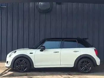 Used Mini Cooper Sport 136 HP (100 kW) 2019 White Hatchback
