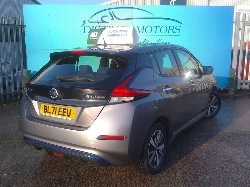 Used Nissan Leaf Acenta 110 kW (150 HP) 2021 Grey Hatchback
