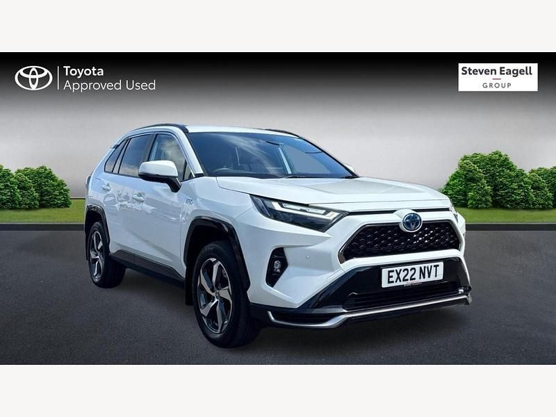 White Used 2022 Toyota RAV4 Hybrid Design SUV | £28,017 (Fair price) - Image 1/3