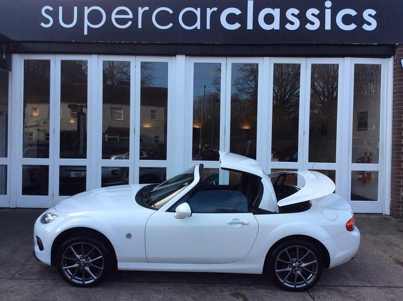 Used Mazda MX5 126 HP (92 kW) 2014 White Cabriolet