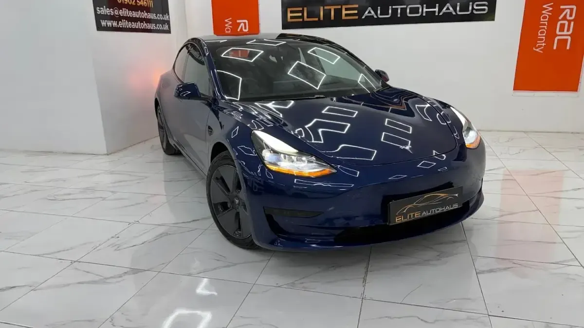 Used Tesla Model 3 Standard Range 208 kW (283 HP) 2021 Blue Sedan