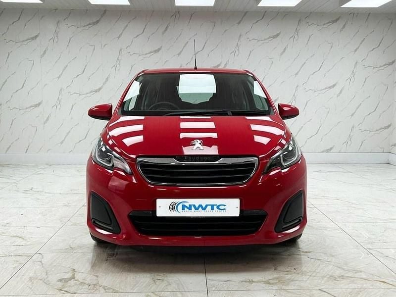 Used Peugeot 108 Active 68 HP (50 kW) 2017 Red Hatchback