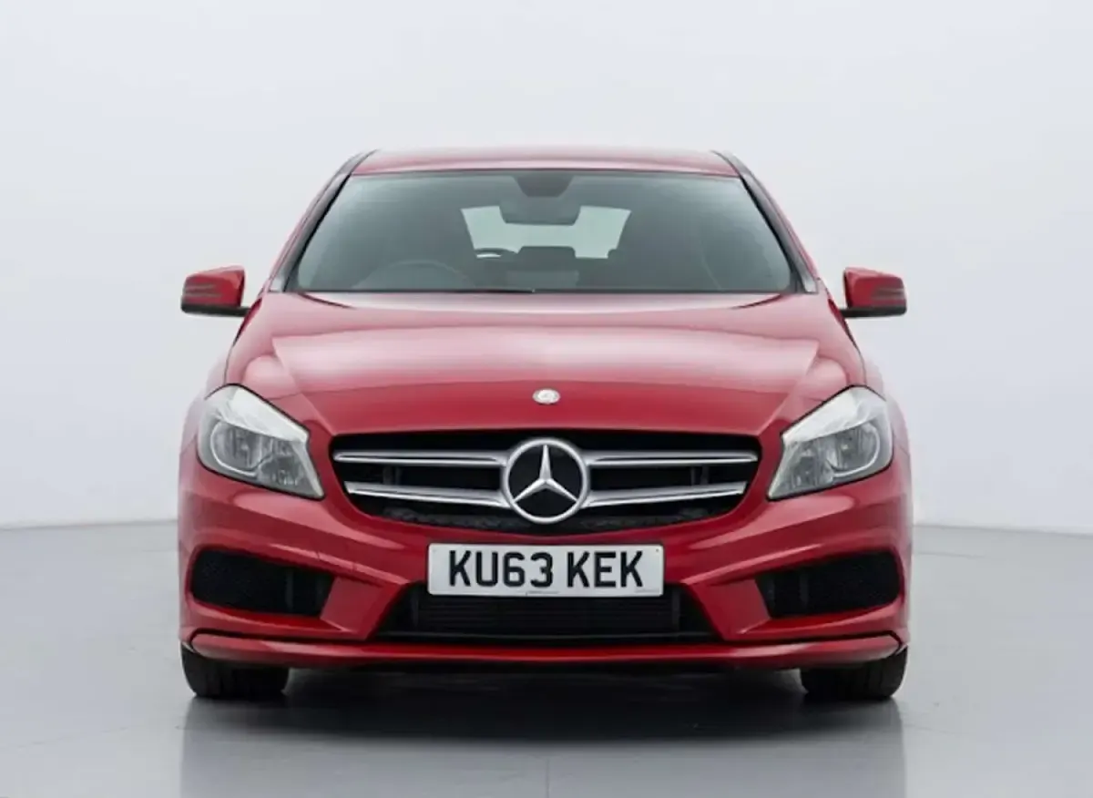 Used Mercedes A250 AMG 211 HP (155 kW) 2014 Red Hatchback