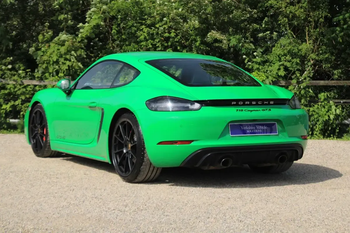 Used Porsche 718 Cayman 2021 Green Coupe